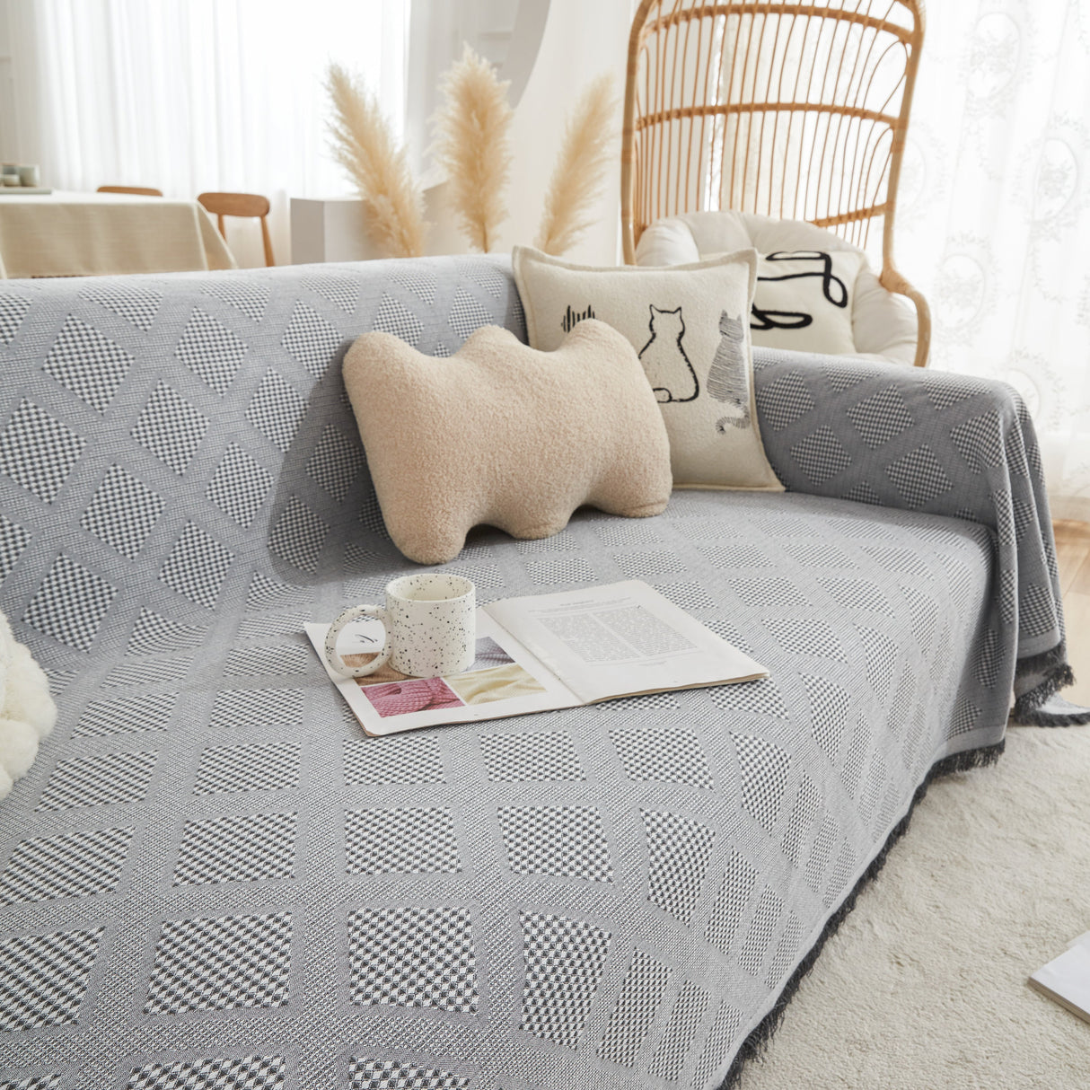 High-Quality Polyester Fabric Sofa Throw, Couch Cover Blanket Throw, Couch Protector for Pets