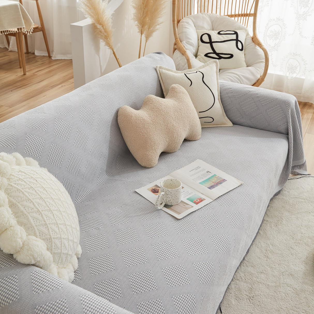 High-Quality Polyester Fabric Sofa Throw, Couch Cover Blanket Throw, Couch Protector for Pets