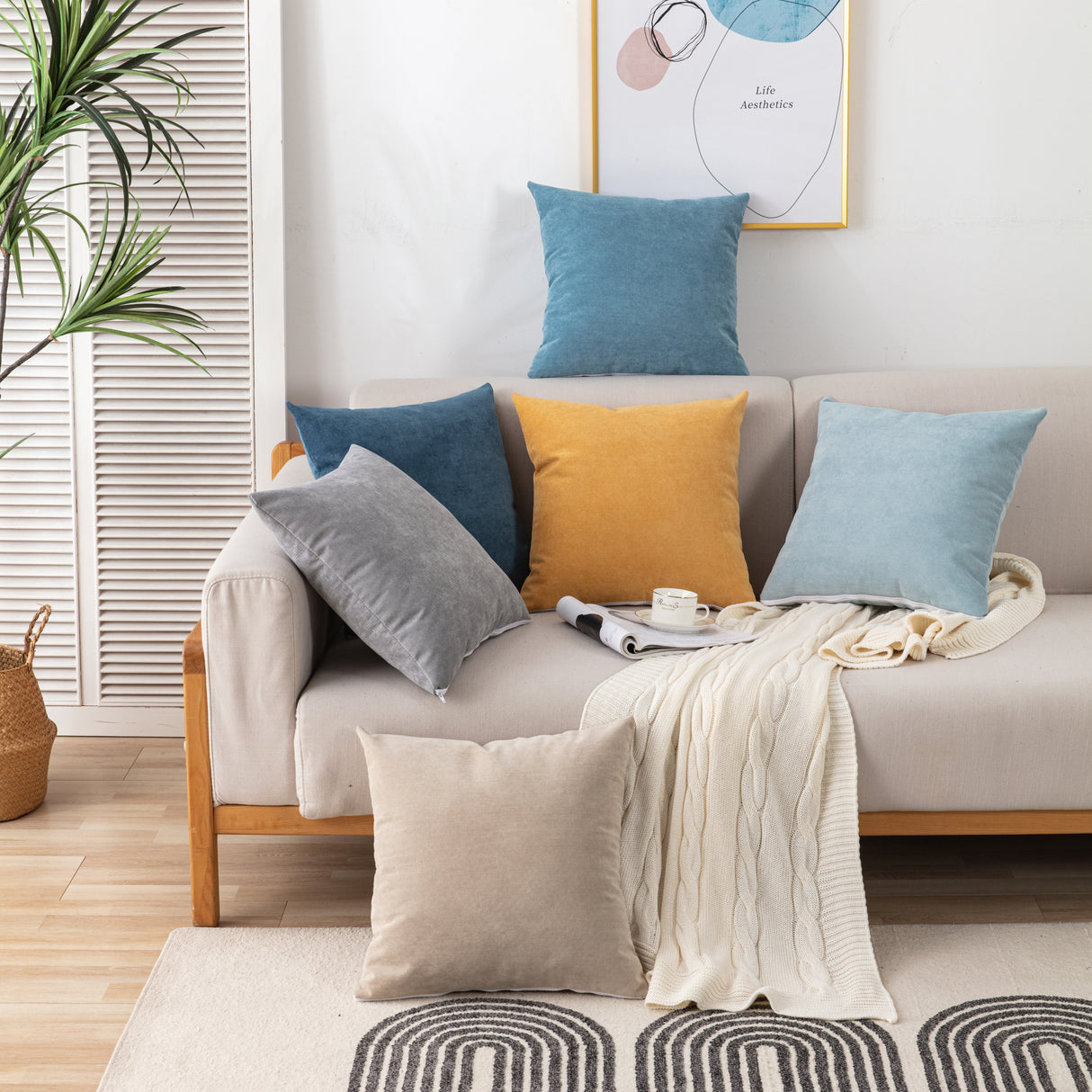 Waterproof Scratch-Resistant Furniture Covers for Pets, Non-Slip Couch Cover Throw