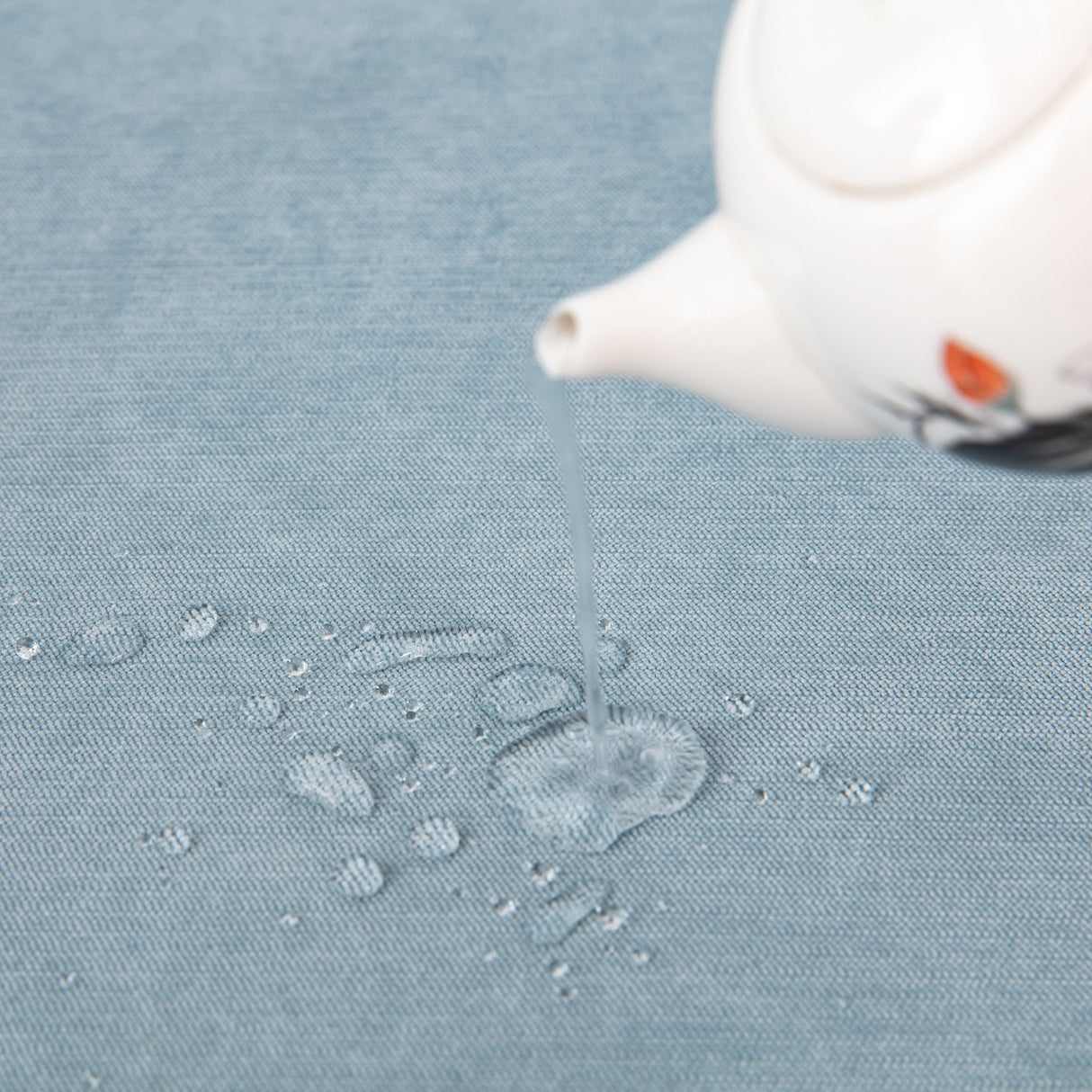 Waterproof Scratch-Resistant Furniture Covers for Pets, Non-Slip Couch Cover Throw