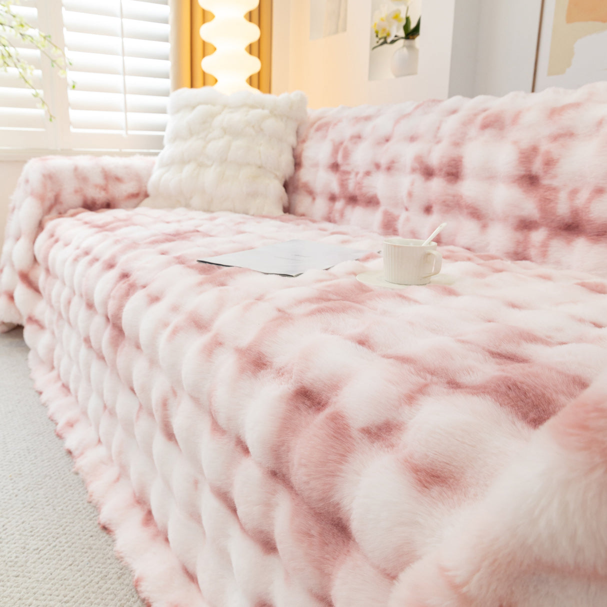 Thick Faux Fur Couch Cover Fluffy Fuzzy Warm Washable Furniture Protector for Kids Pets