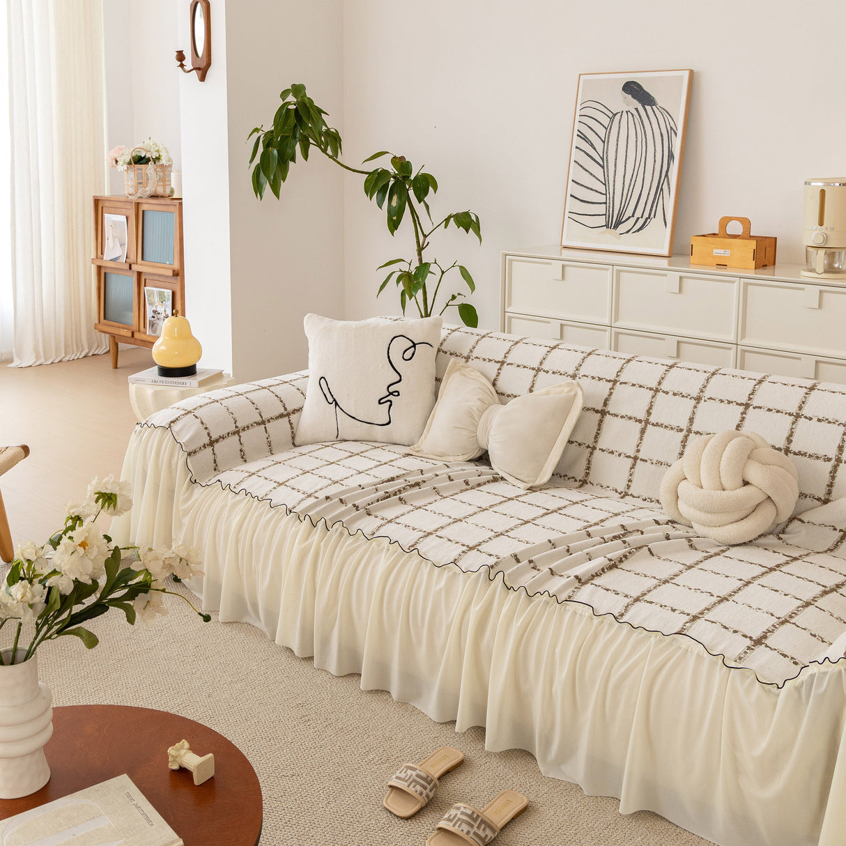 Grid Sofa Cover with Ruffle Skirt – Soft, Decorative, Full-Cover Couch Protector