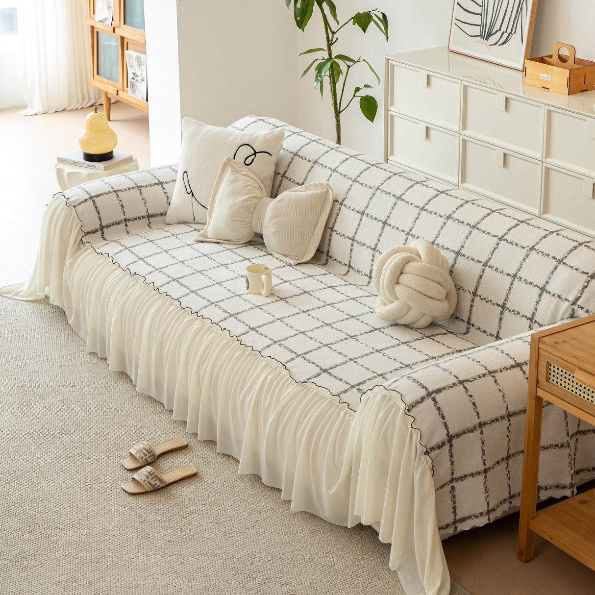 Grid Sofa Cover with Ruffle Skirt – Soft, Decorative, Full-Cover Couch Protector