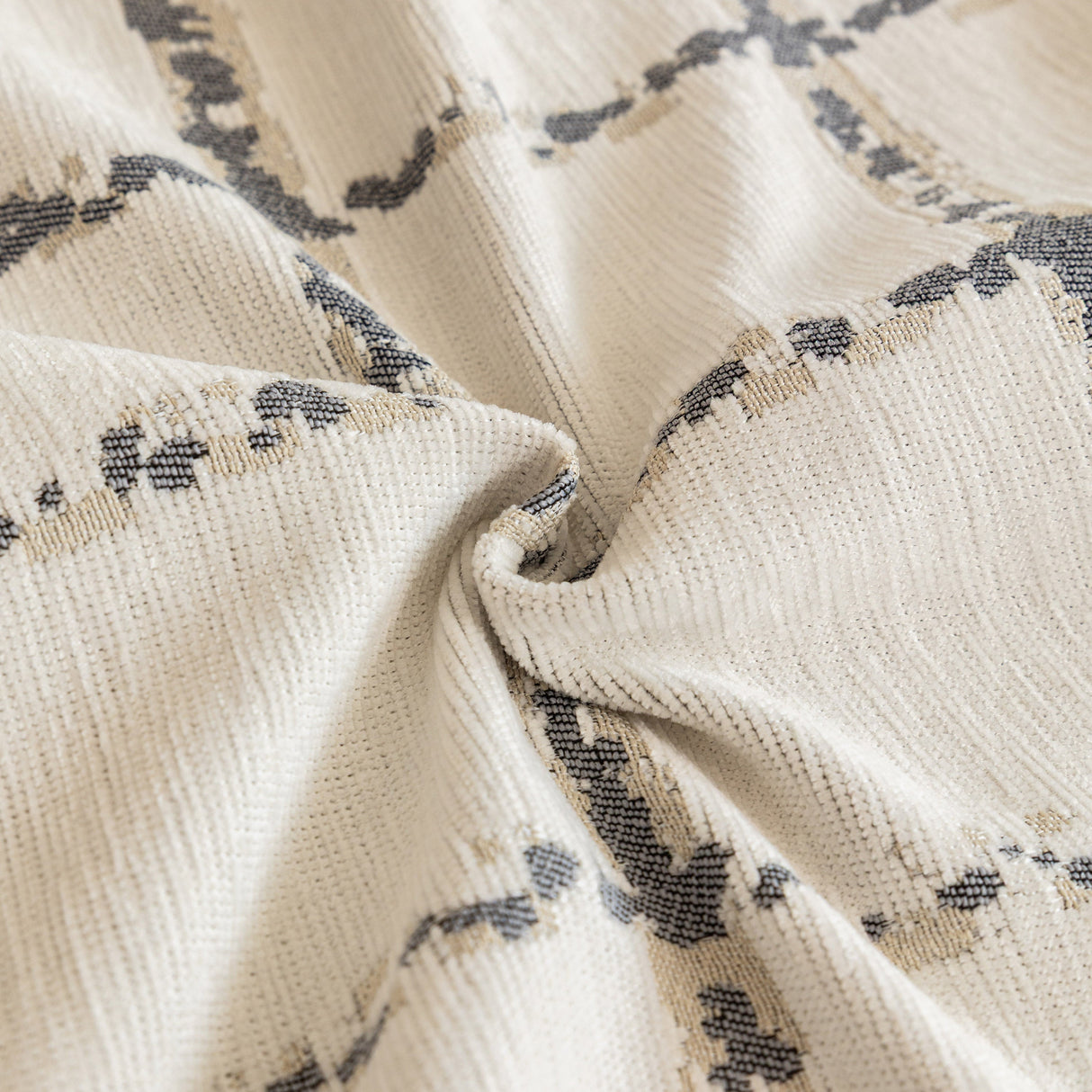 Grid Sofa Cover with Ruffle Skirt – Soft, Decorative, Full-Cover Couch Protector