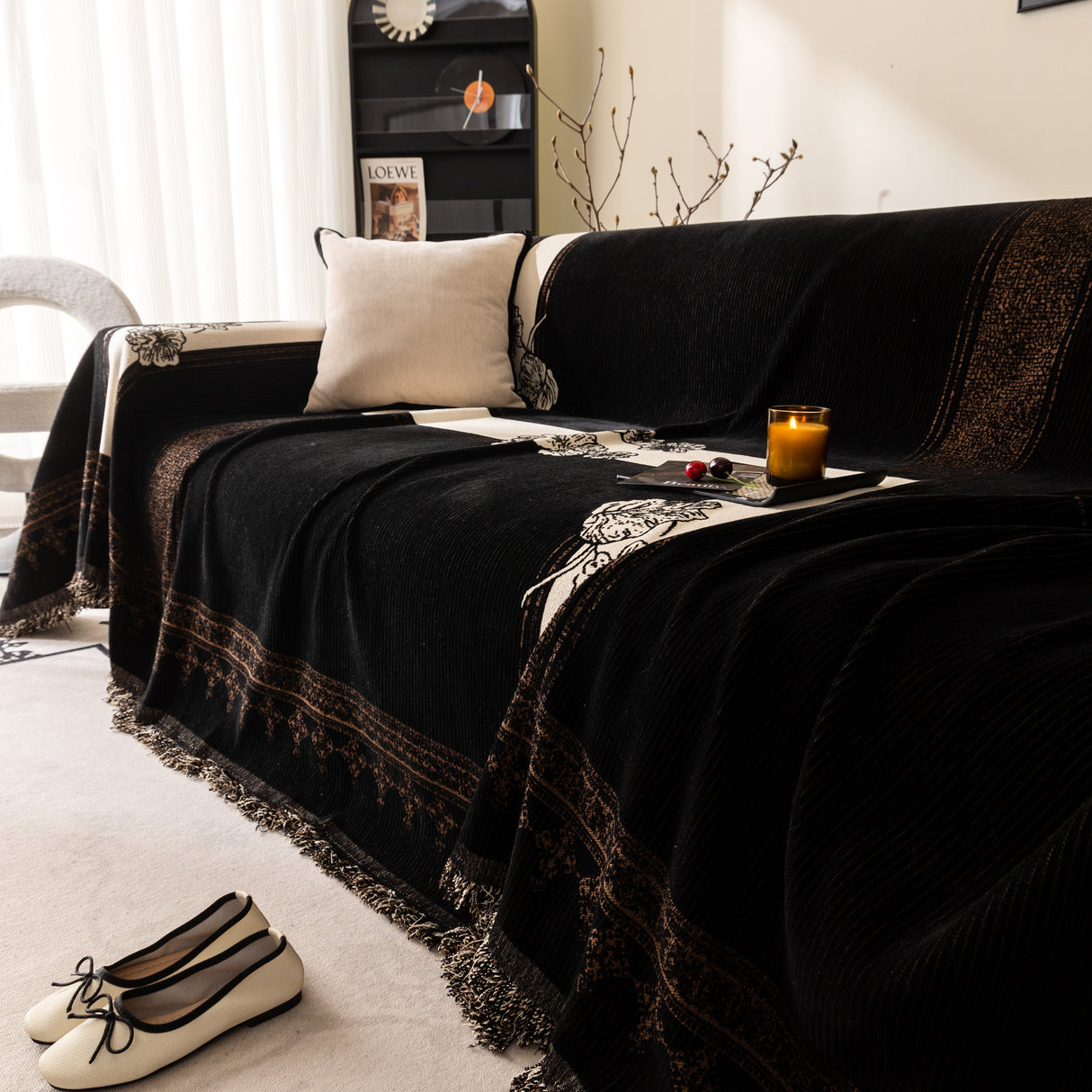 Jacquard Floral Band Sofa Cover with Tassels, Thick Textured Couch Throw Blanket