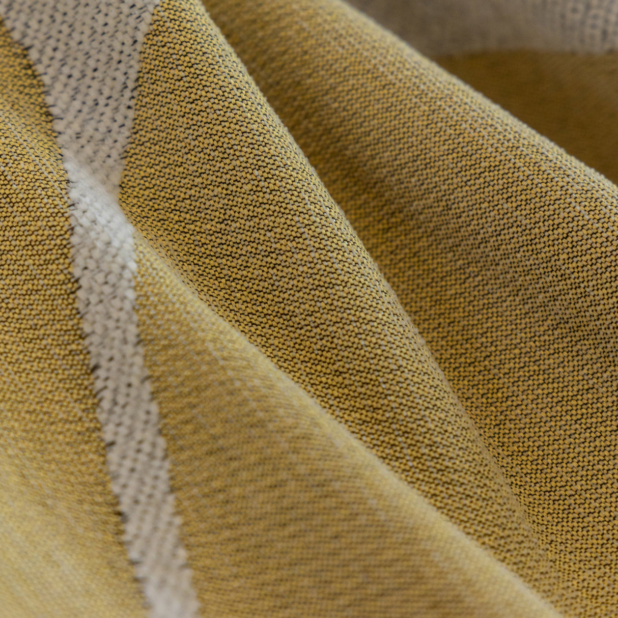 Cozy Couch Throw Blanket with Tassels, Jacquard Leaf Pattern Furniture Protector