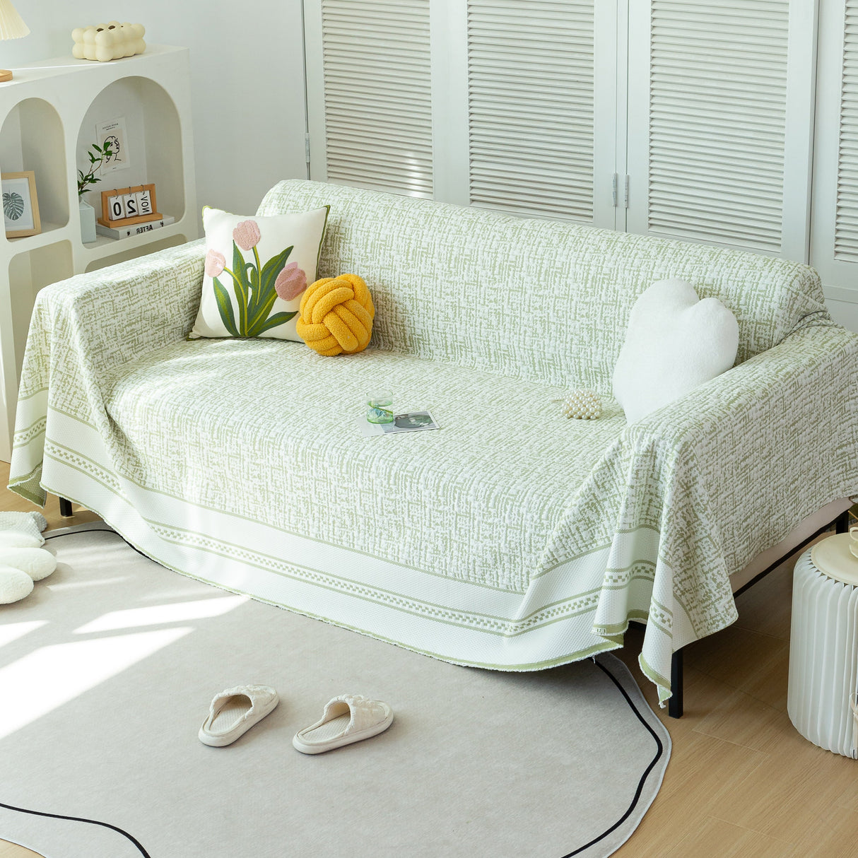 Cooling Throws for Sofas and Chairs, Scratch Resistant Couch Protector Blanket