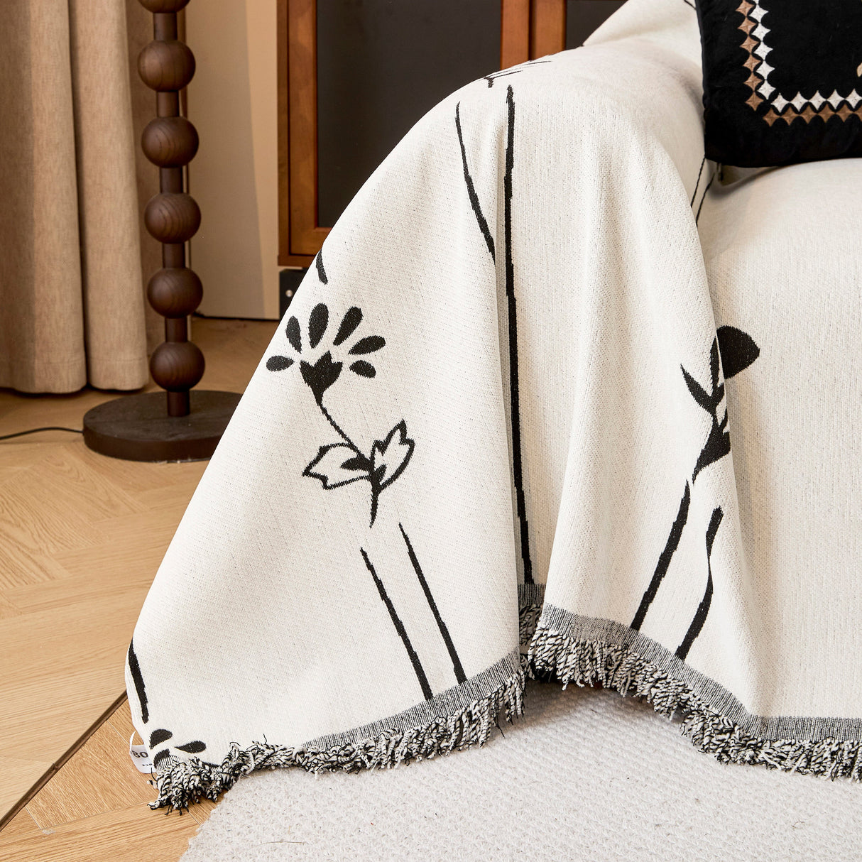 Chenille Jacquard Sofa Throw Cover with Tassel Soft Thick Couch Protector Blanket