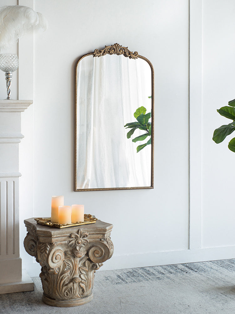 The Aurelia Mirror