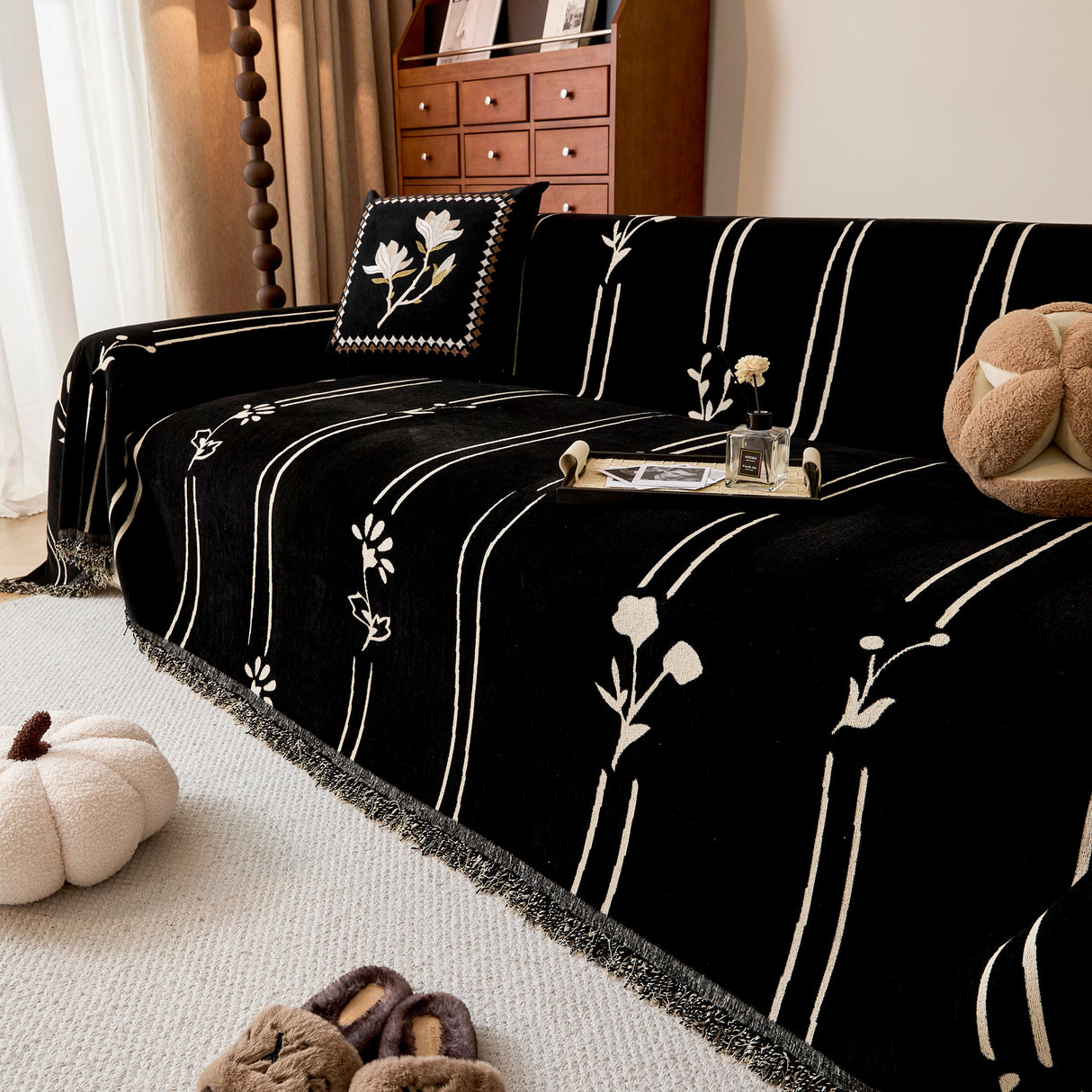 Chenille Jacquard Sofa Throw Cover with Tassel Soft Thick Couch Protector Blanket