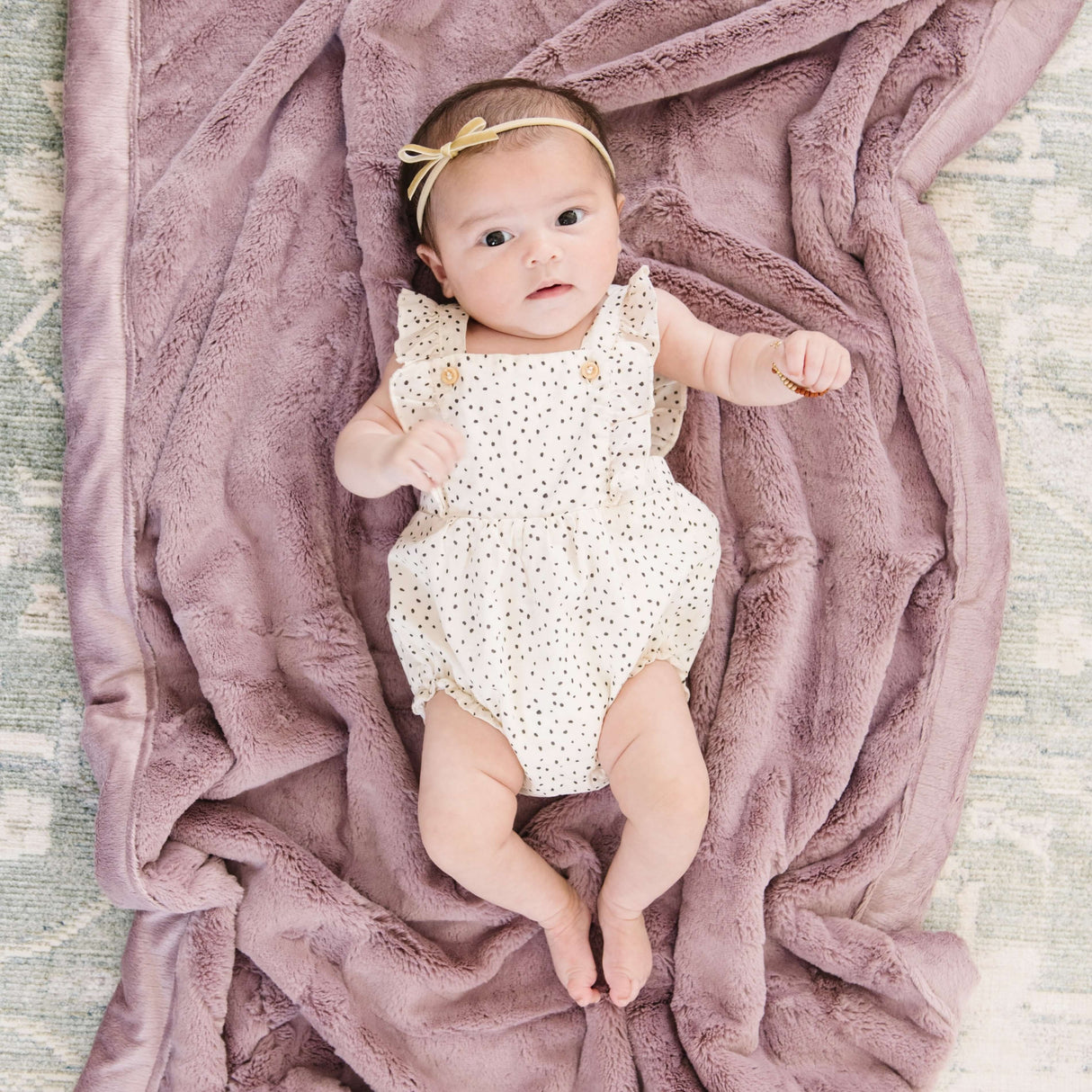 Lush Receiving Blanket 30x40 Inch by Saranoni
