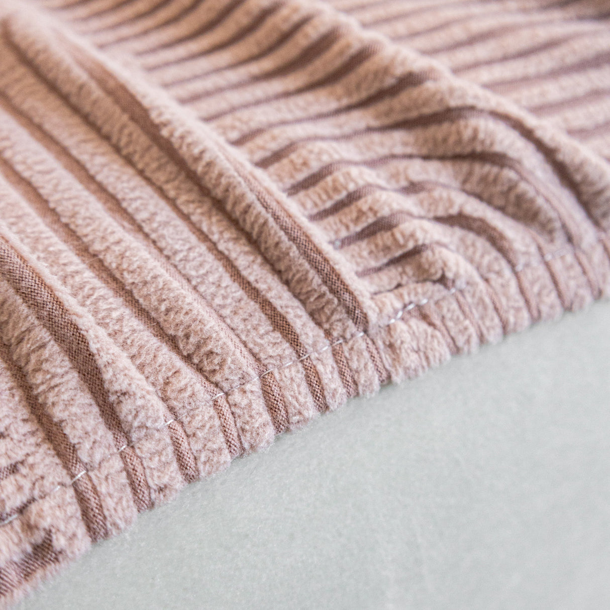 Modern Slipcovers Geometric Textured Stretchable Sofa Cover for Couch with Chaise