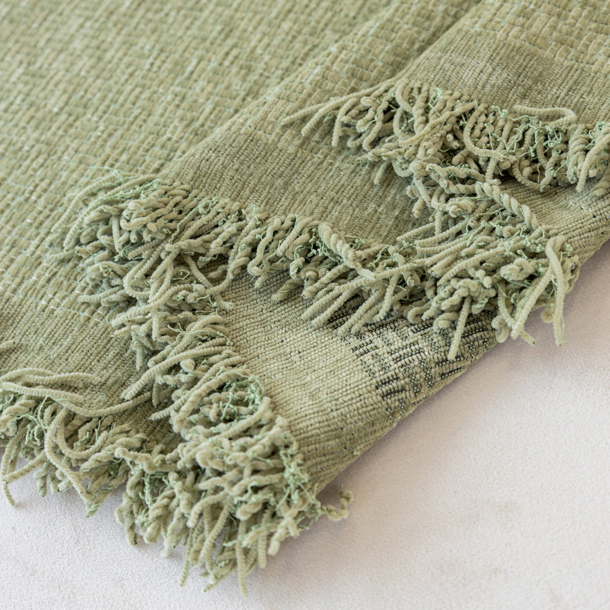 Chenille Large Throw Couch Cover Blanket with Water-Resistant for Futon, Loveseat, and L-Shaped Sofa