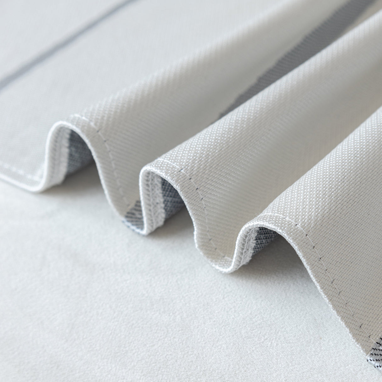 Cozy Cooling Tulip Sofa Throw Covers, Decorative & Breathable Couch Cover, Elegant Couch Protector