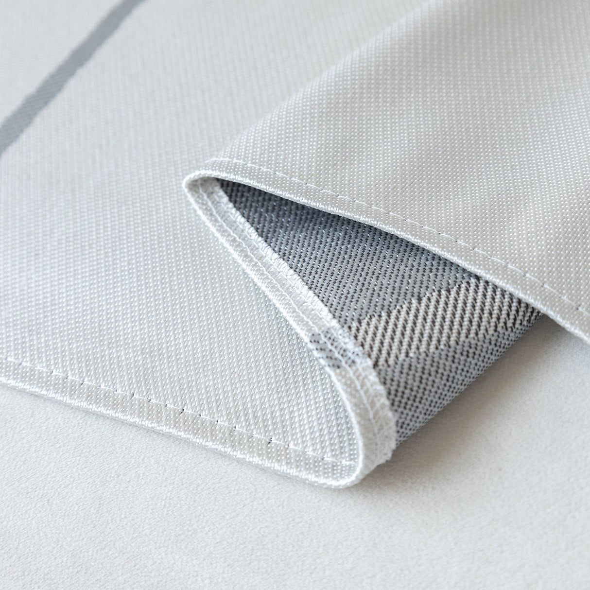 Cozy Cooling Tulip Sofa Throw Covers, Decorative & Breathable Couch Cover, Elegant Couch Protector