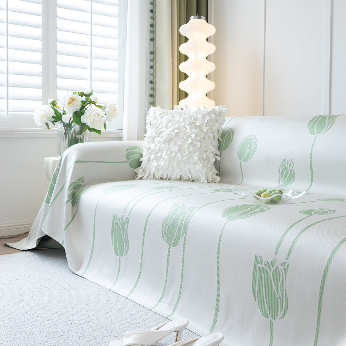 Cozy Cooling Tulip Sofa Throw Covers, Decorative & Breathable Couch Cover, Elegant Couch Protector