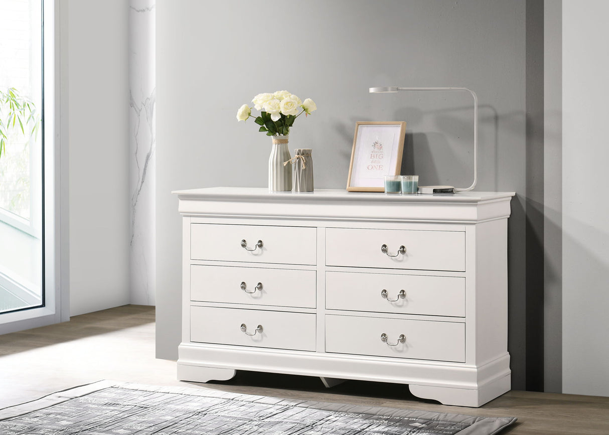 Traditional Dresser Elegant by Couch.com