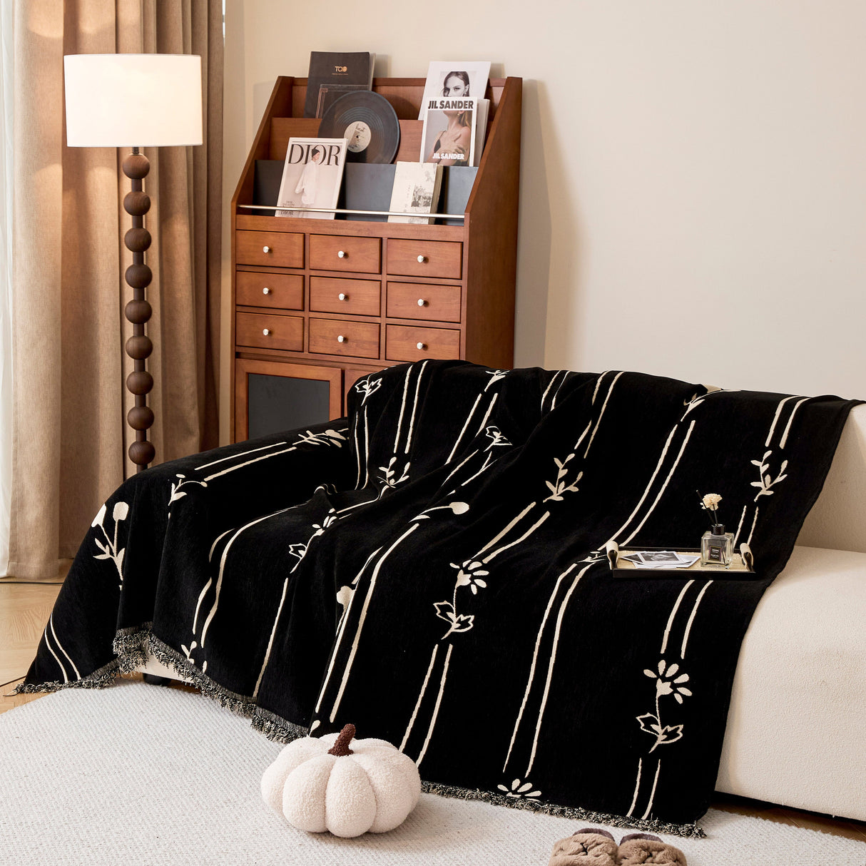 Chenille Jacquard Sofa Throw Cover with Tassel Soft Thick Couch Protector Blanket