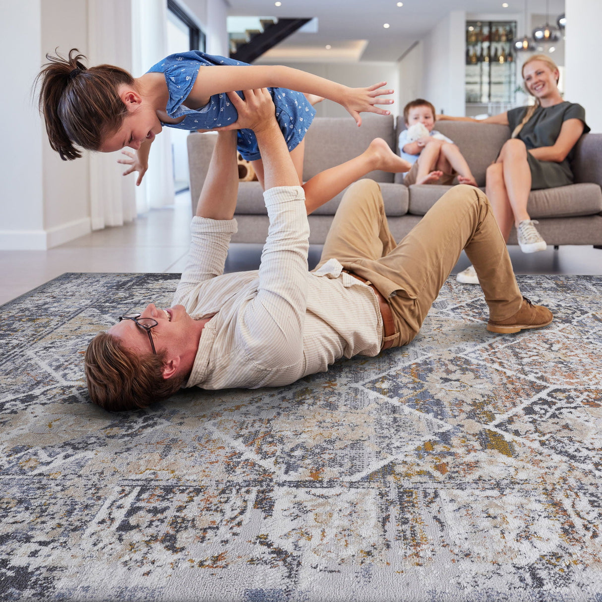 Payas - 6' X 9' Traditional Area Rug - Multi