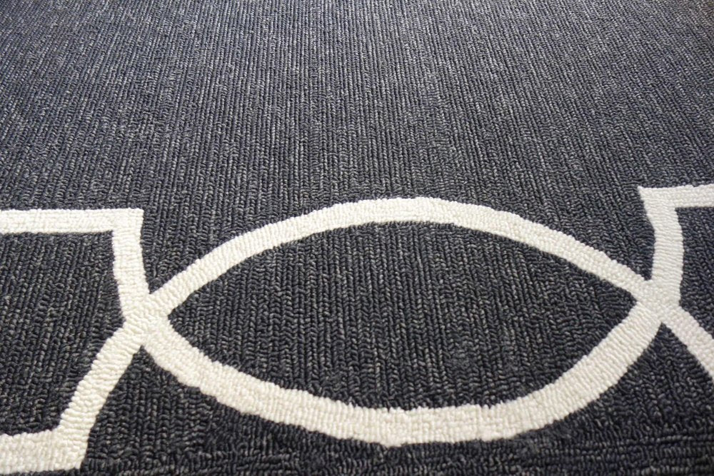 7' Onyx And Ivory Round Geometric Handmade Indoor Outdoor Area Rug