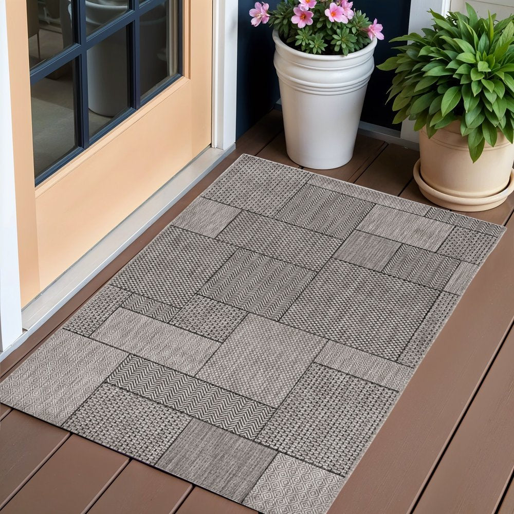 3' X 4' Gray Southwestern Indoor Outdoor Area Rug