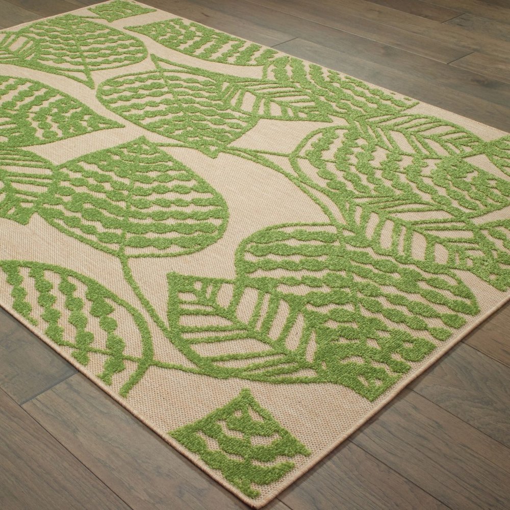 8' Green Floral Indoor Outdoor Area Rug
