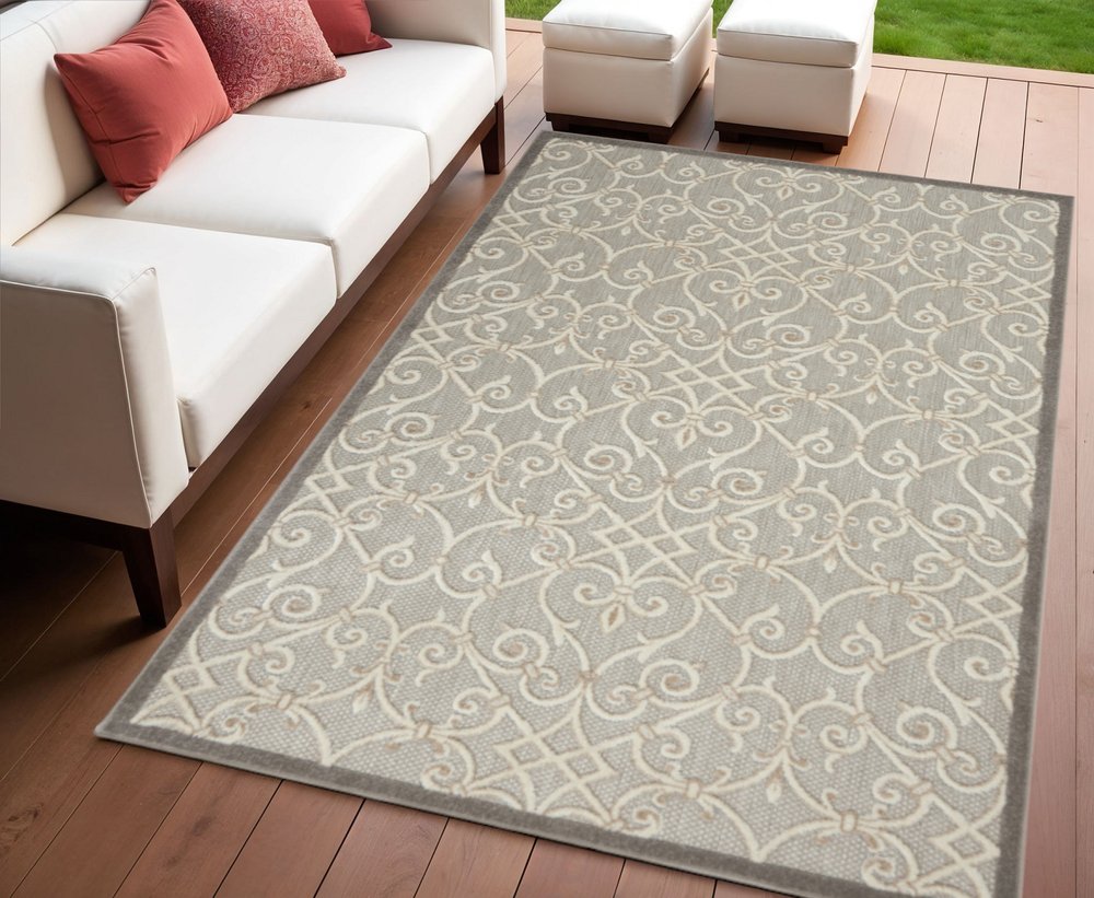 8' X 11' Gray And Ivory Indoor Outdoor Area Rug