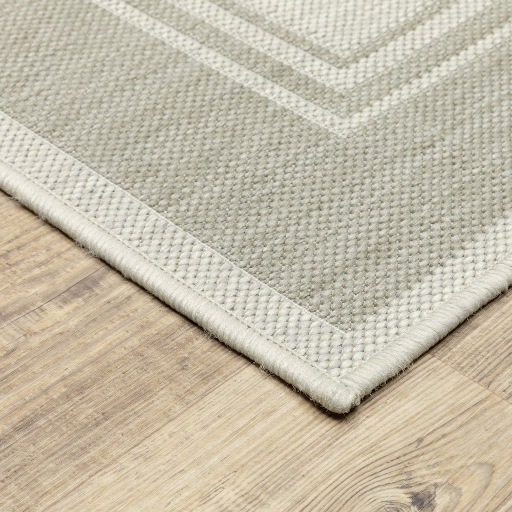 3' X 5' Gray And Ivory Indoor Outdoor Area Rug