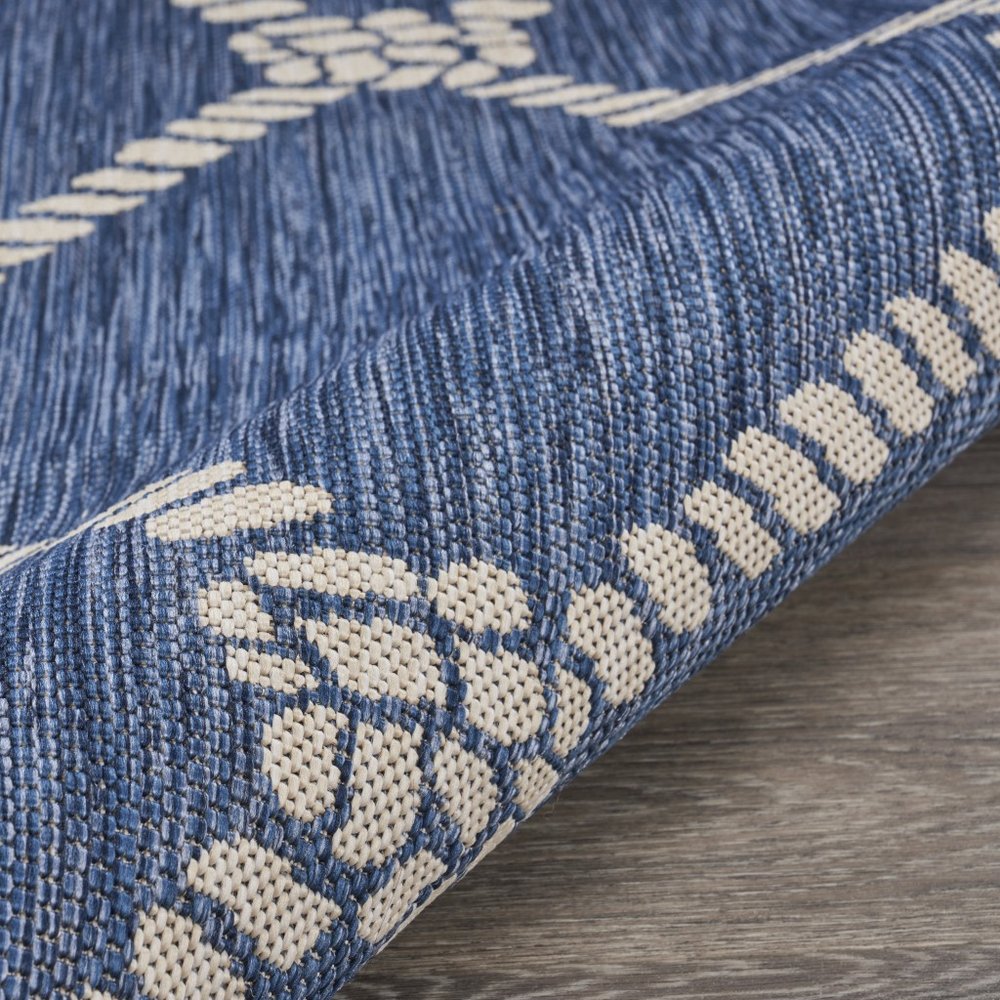 5' X 7' Blue And Gray Indoor Outdoor Area Rug