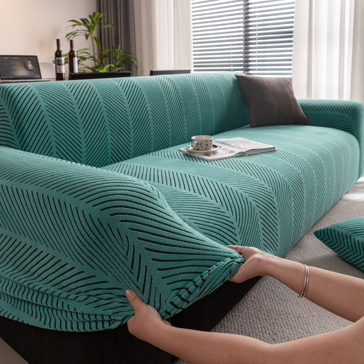 High Stretch Chevron Sofa Cover, Soft Washable Textured Jacquard Slipcover for Couch