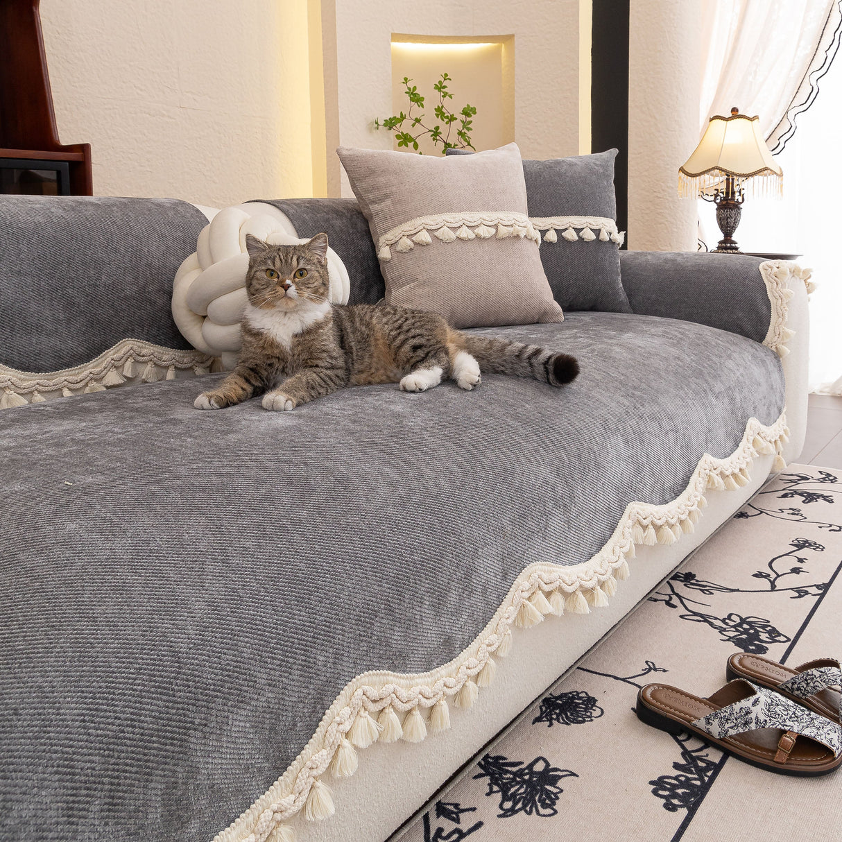 Chenille Sofa Cover Towel – Non-Slip, Washable Pets Couch Protector with Tassels