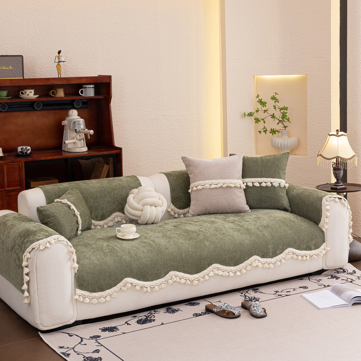 Chenille Sofa Cover Towel – Non-Slip, Washable Pets Couch Protector with Tassels