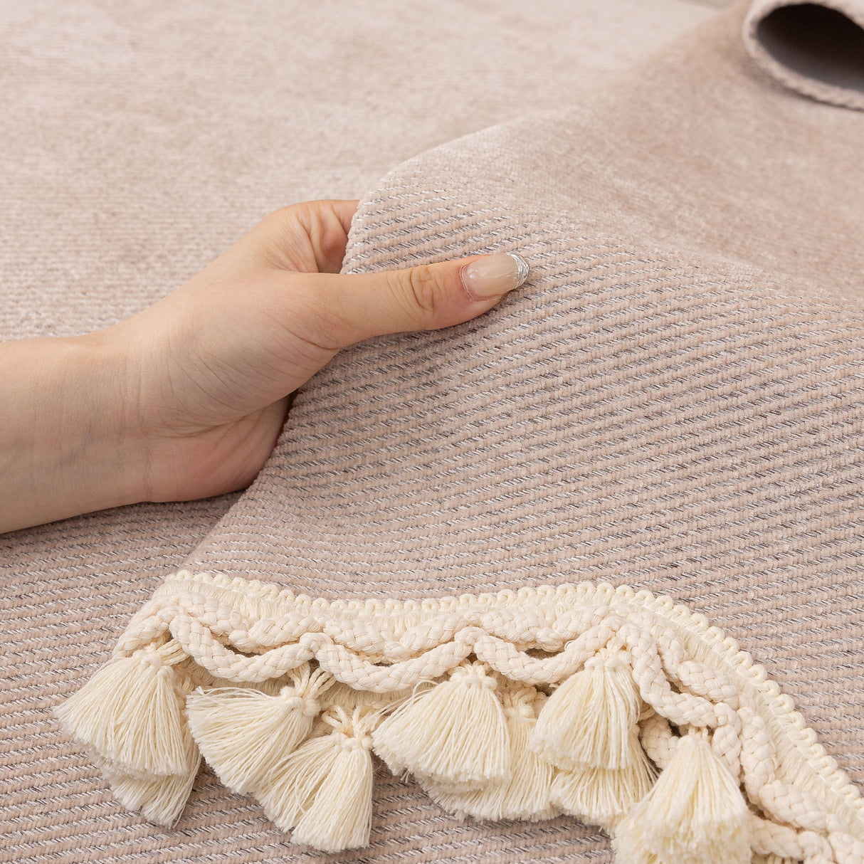 Chenille Sofa Cover Towel – Non-Slip, Washable Pets Couch Protector with Tassels