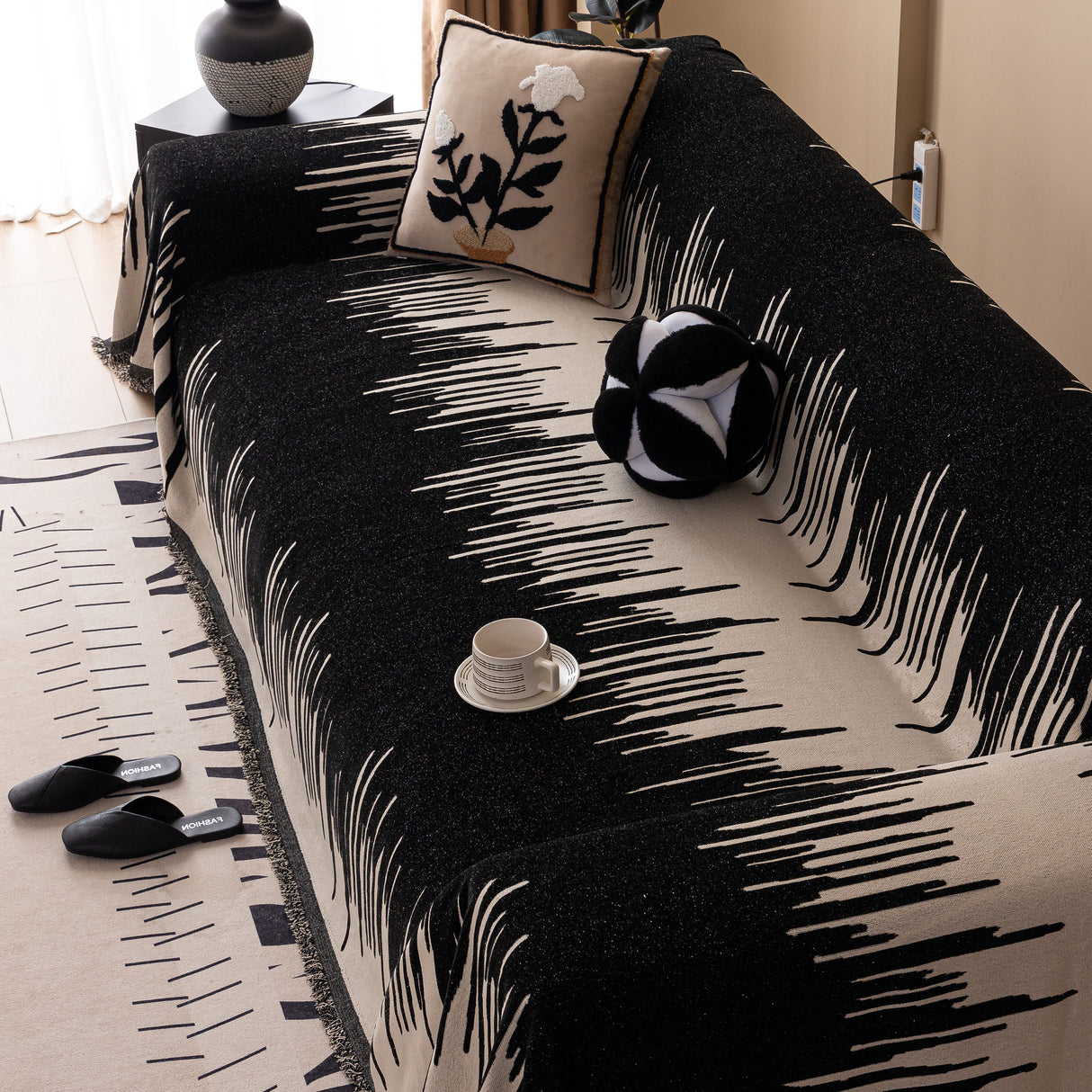 Luxury Throws for Sofas, Versatile Slipcovers & Sofa Covers for Couches and Chairs