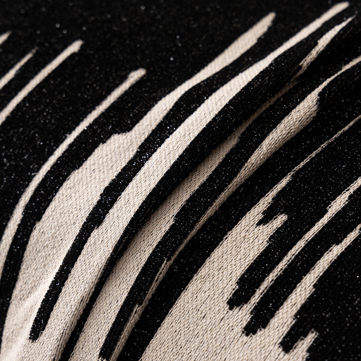 Luxury Throws for Sofas, Versatile Slipcovers & Sofa Covers for Couches and Chairs