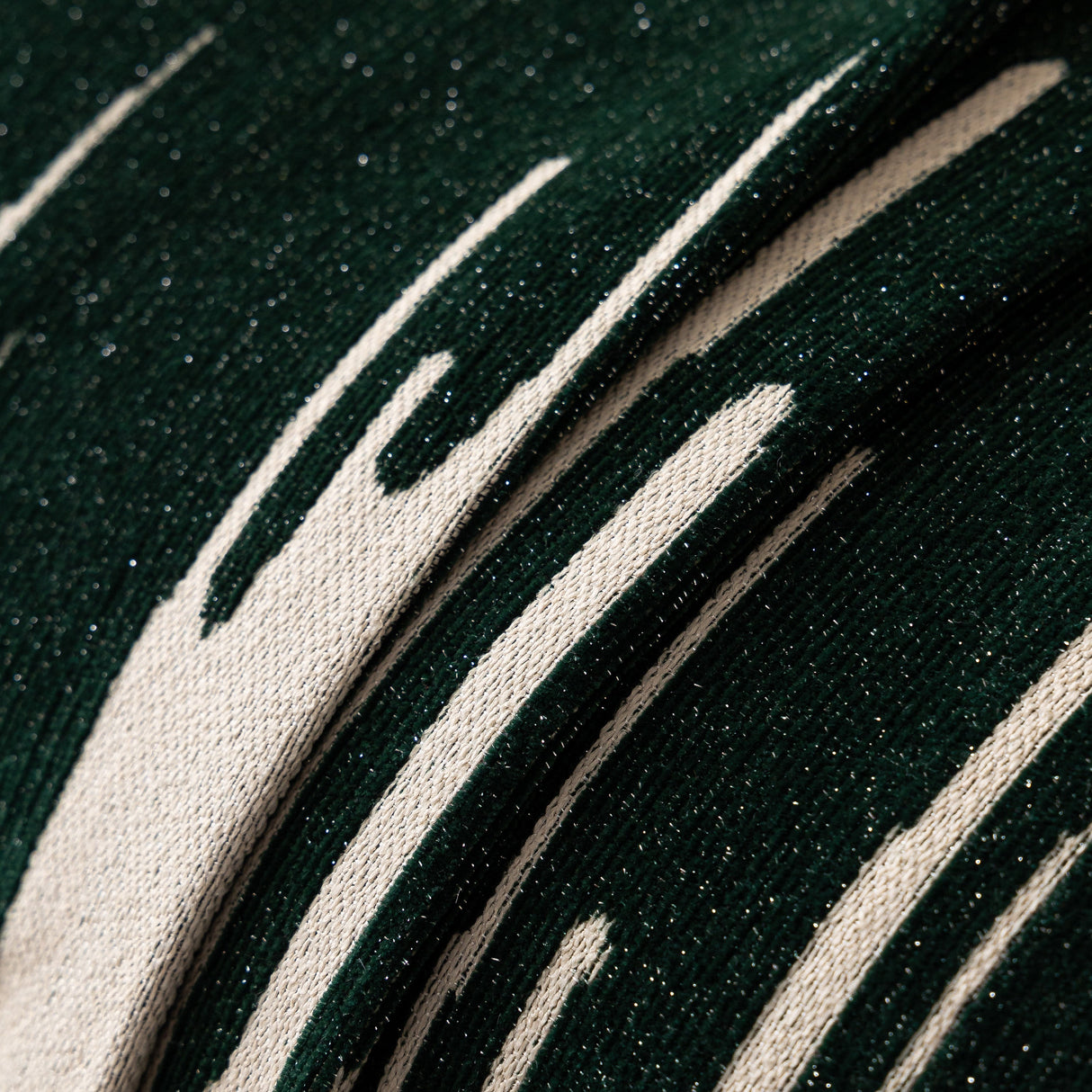 Luxury Throws for Sofas, Versatile Slipcovers & Sofa Covers for Couches and Chairs