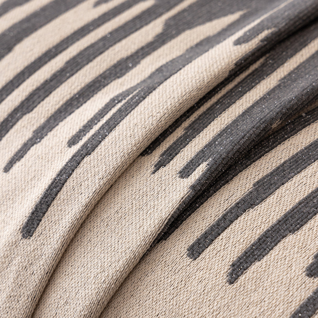 Luxury Throws for Sofas, Versatile Slipcovers & Sofa Covers for Couches and Chairs