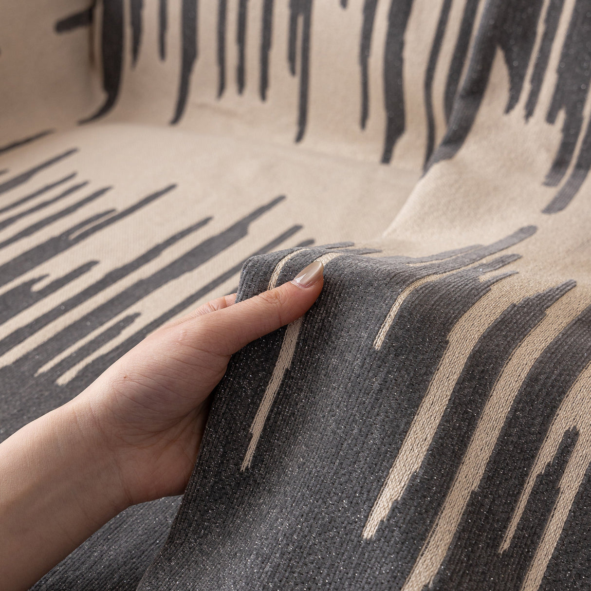 Luxury Throws for Sofas, Versatile Slipcovers & Sofa Covers for Couches and Chairs