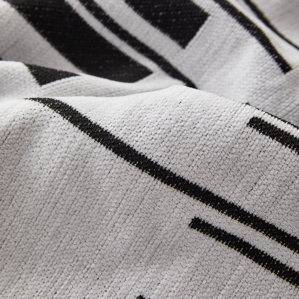 Reversible Chenille Couch Cover Blanket with Tassel Large Boho Futon Cover L Shaped Sectional Cover