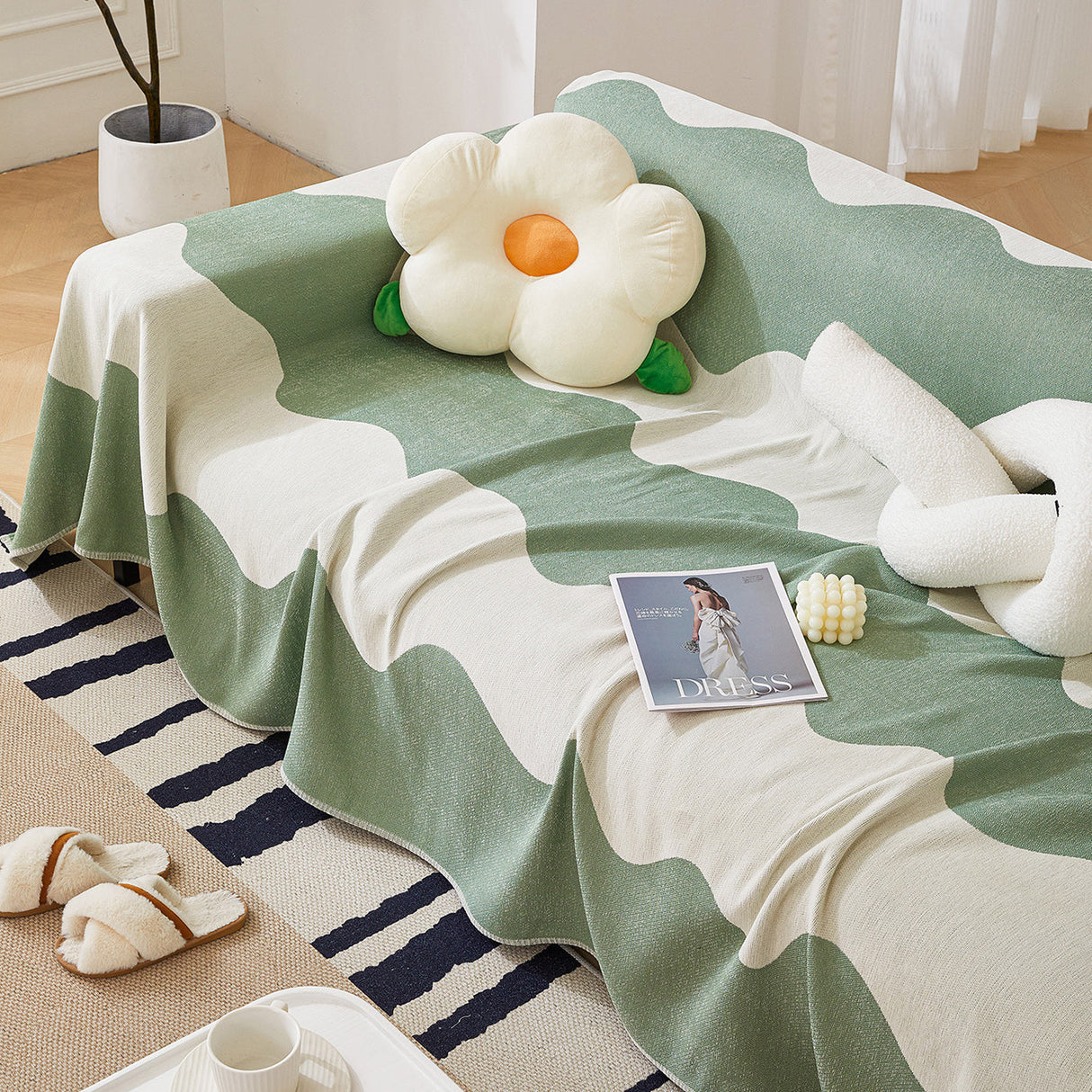 Chenille Minimalist Wavy Sofa Throw Cover, Cozy Blankets for Couch, Machine Washable Couch Protector