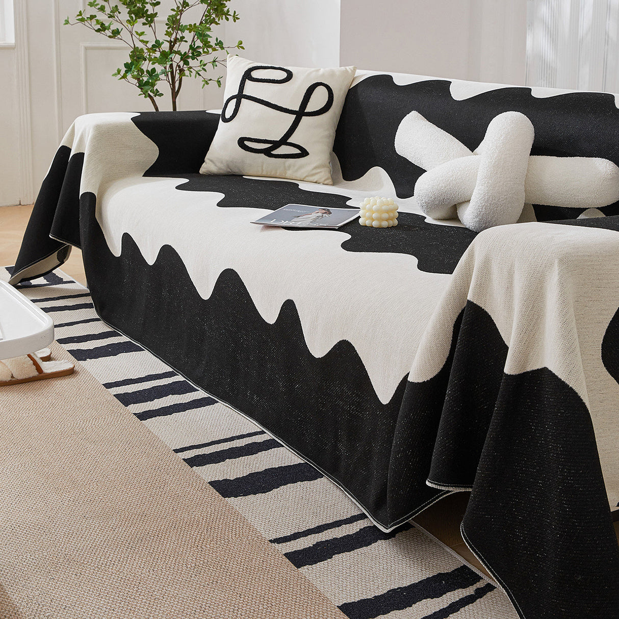 Chenille Minimalist Wavy Sofa Throw Cover, Cozy Blankets for Couch, Machine Washable Couch Protector