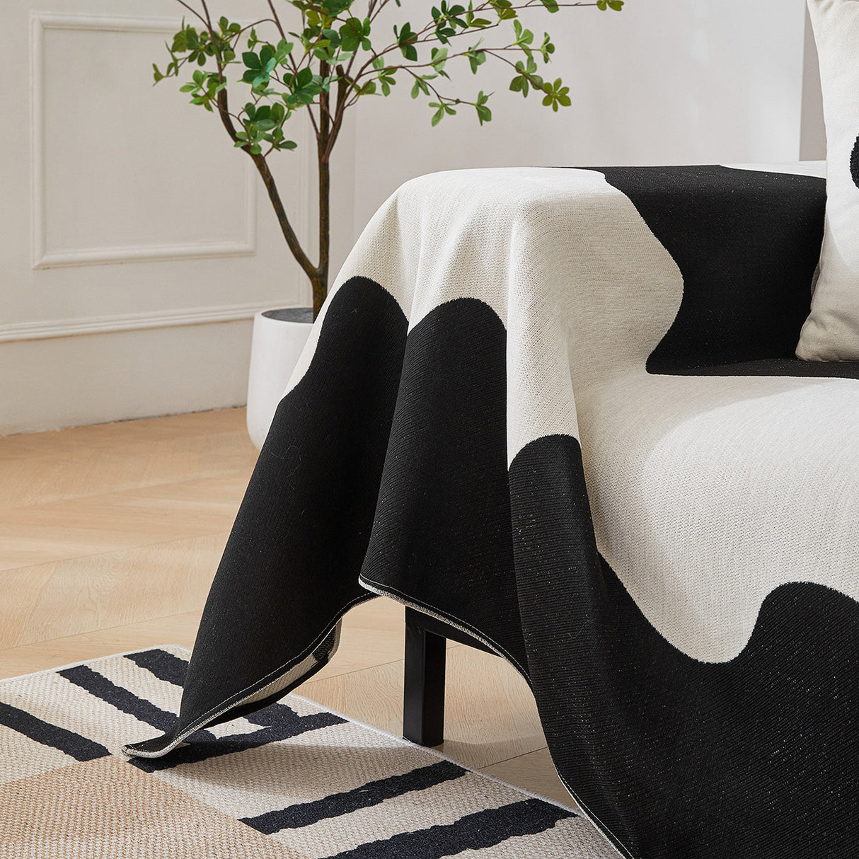 Chenille Minimalist Wavy Sofa Throw Cover, Cozy Blankets for Couch, Machine Washable Couch Protector