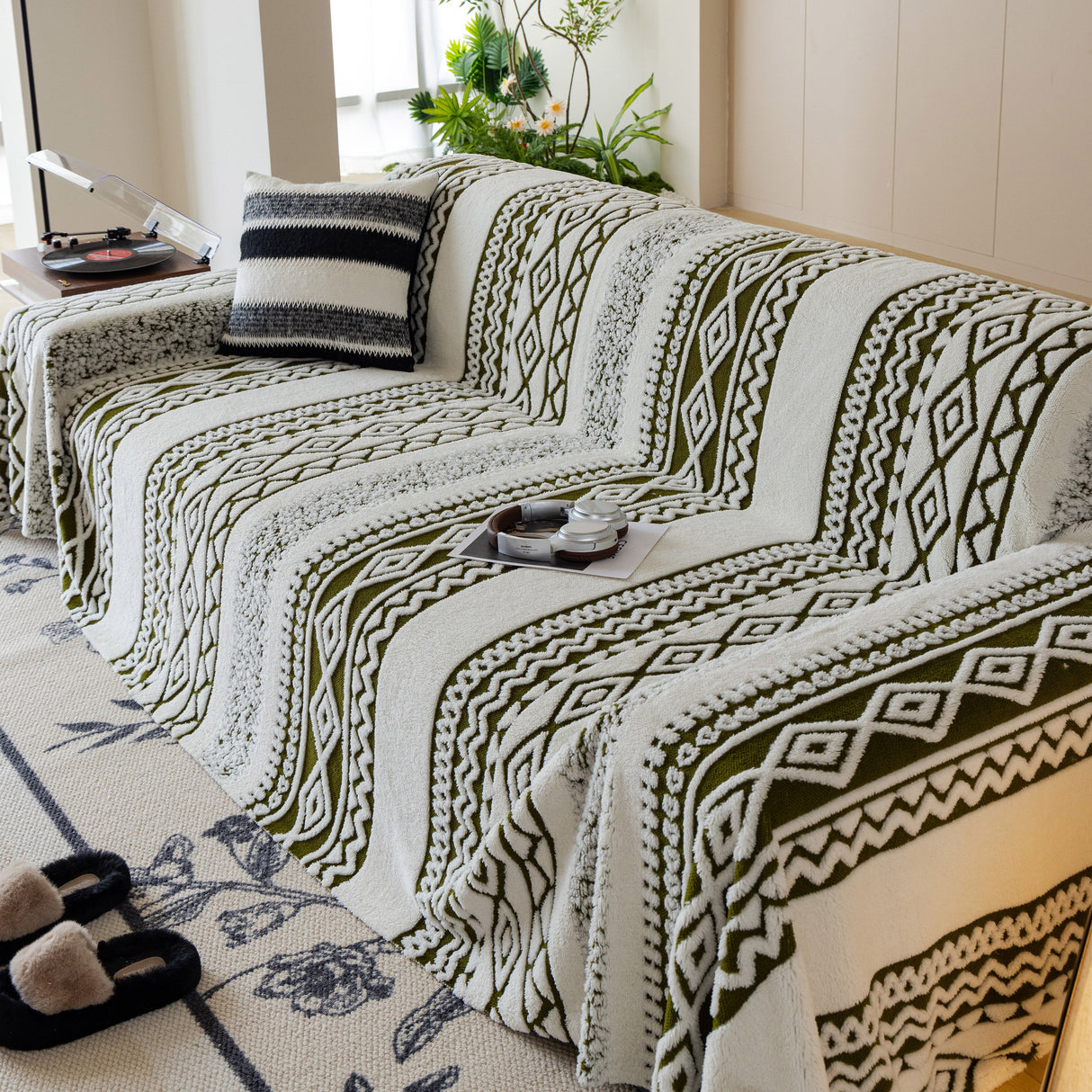 Bohemian Tufted Sofa Cover, Plush Flannel Throw Blanket with 3D Woven Aztec Stripes
