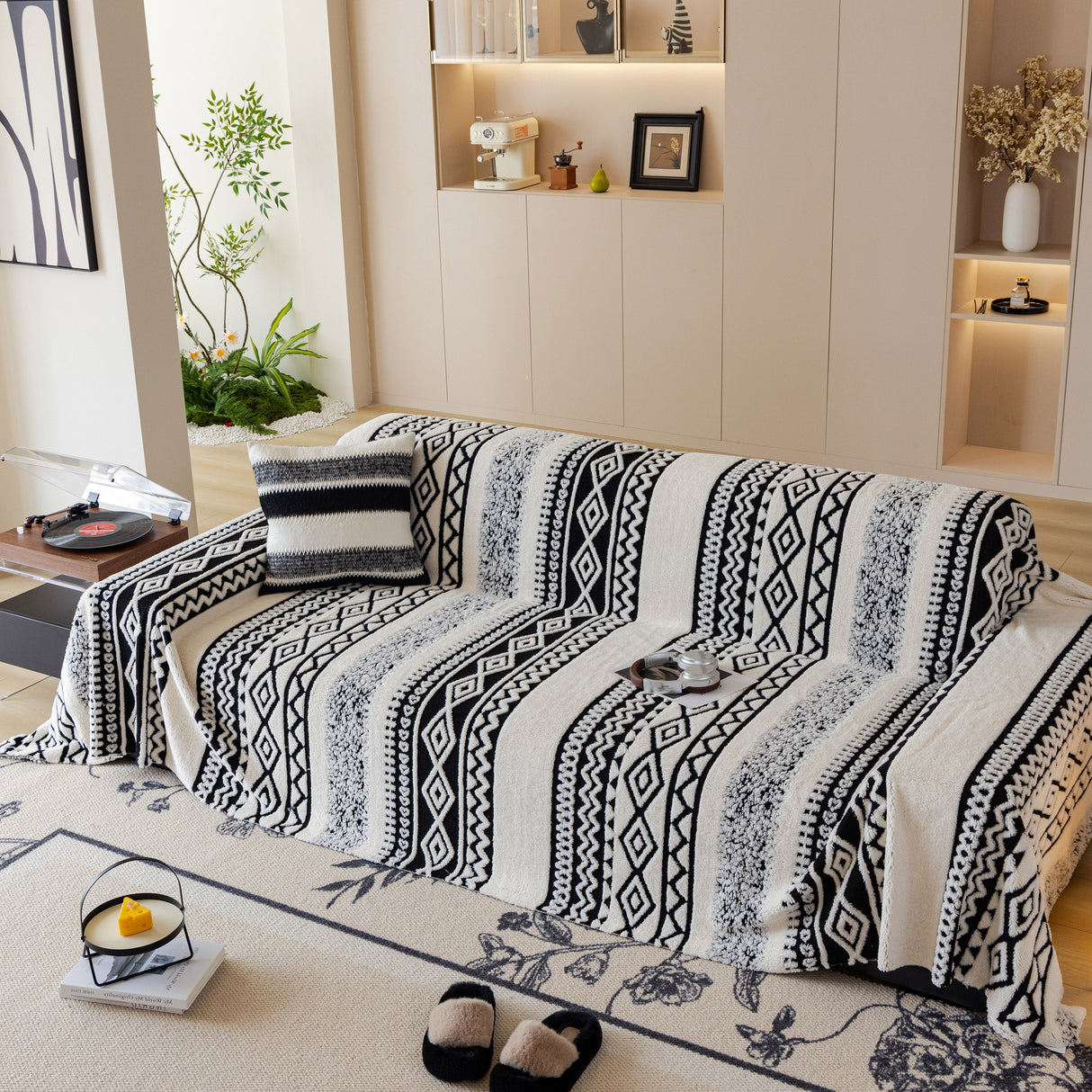 Bohemian Tufted Sofa Cover, Plush Flannel Throw Blanket with 3D Woven Aztec Stripes