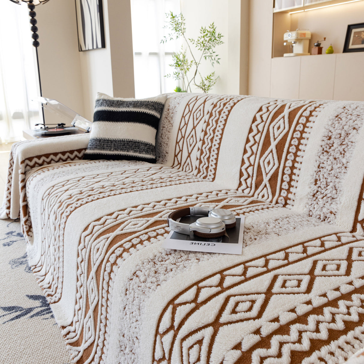 Bohemian Tufted Sofa Cover, Plush Flannel Throw Blanket with 3D Woven Aztec Stripes