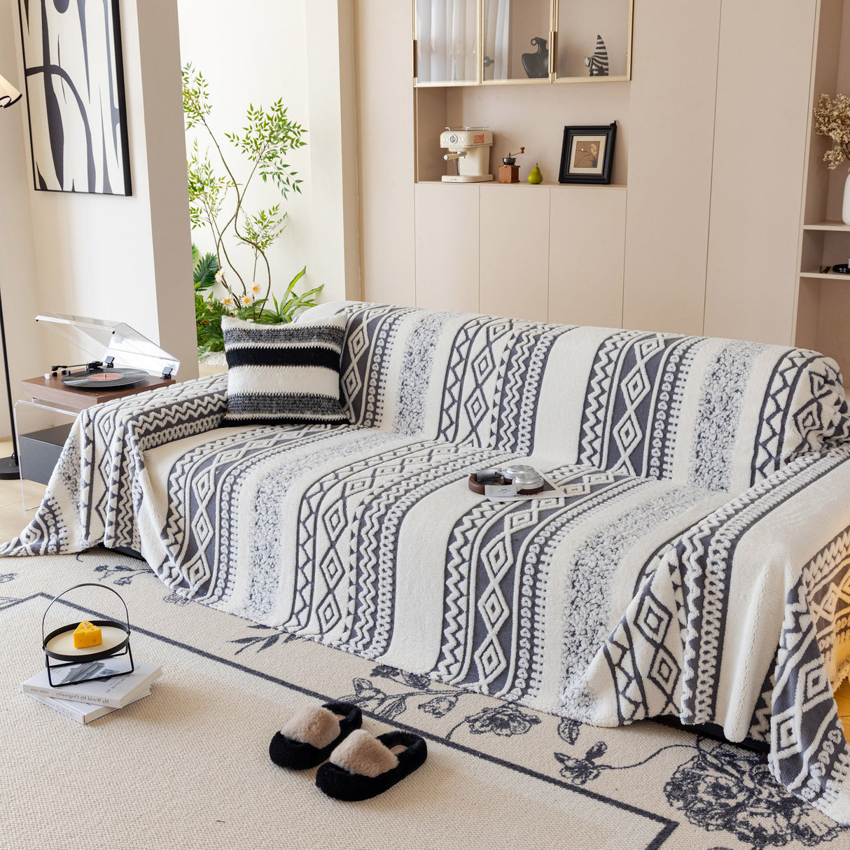 Bohemian Tufted Sofa Cover, Plush Flannel Throw Blanket with 3D Woven Aztec Stripes