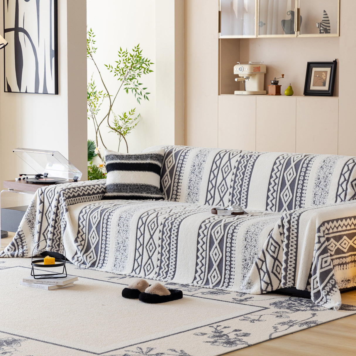 Bohemian Tufted Sofa Cover, Plush Flannel Throw Blanket with 3D Woven Aztec Stripes