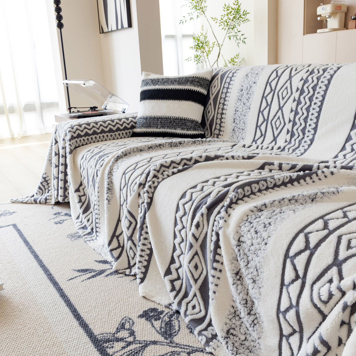 Bohemian Tufted Sofa Cover, Plush Flannel Throw Blanket with 3D Woven Aztec Stripes
