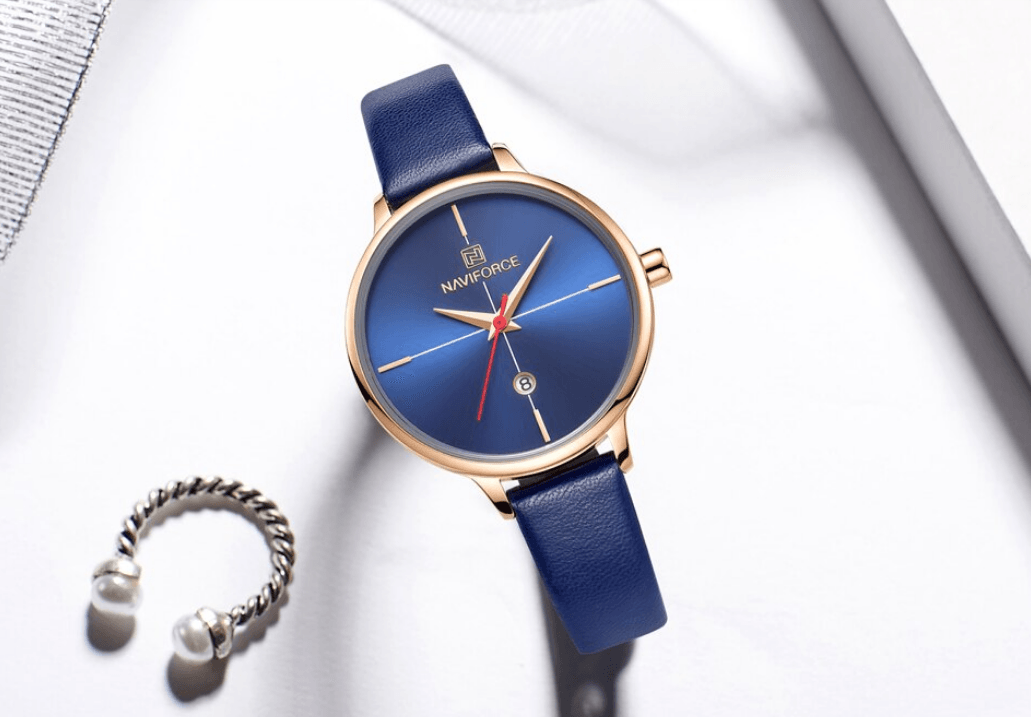 Women's Luxury Watch With Leather Belts Shiny Steel Case Scratch Resistant Glass Unique Design Perfect Gift