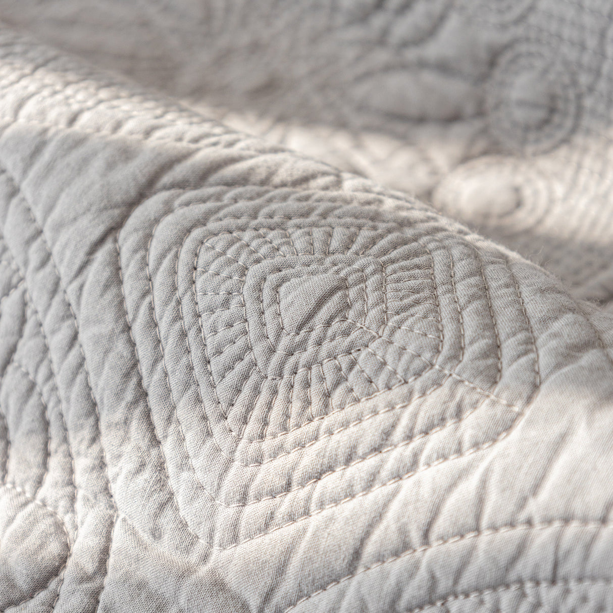 Cotton Quilted Sofa Cover, Non-Slip Couch Protector Fits Backrest, Seat & Armrest